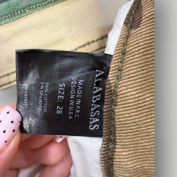 VALABASAS Commander 3.0 Stacked Flare Jean Camo sz 28 L34 - Picture 4 of 5